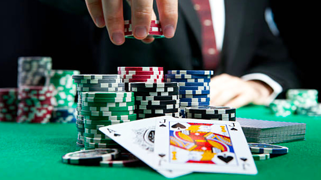 What Is an Online Casino: The Basics of Online Gambling